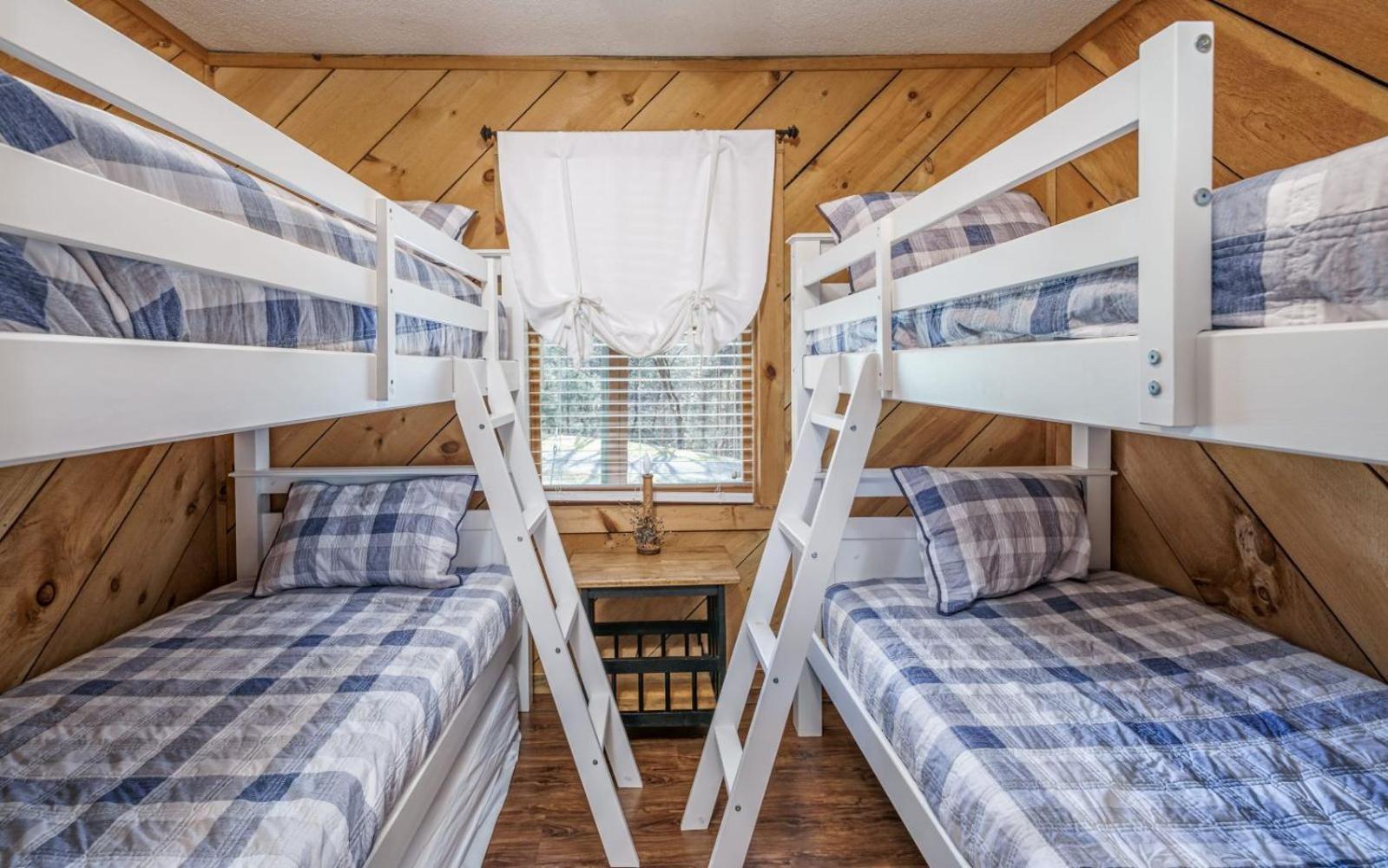 Wooded Bliss Hot Tub Single Level Cabin With No Steps Rocking Chairs And Wooded Views Pigeon Forge Exteriér fotografie