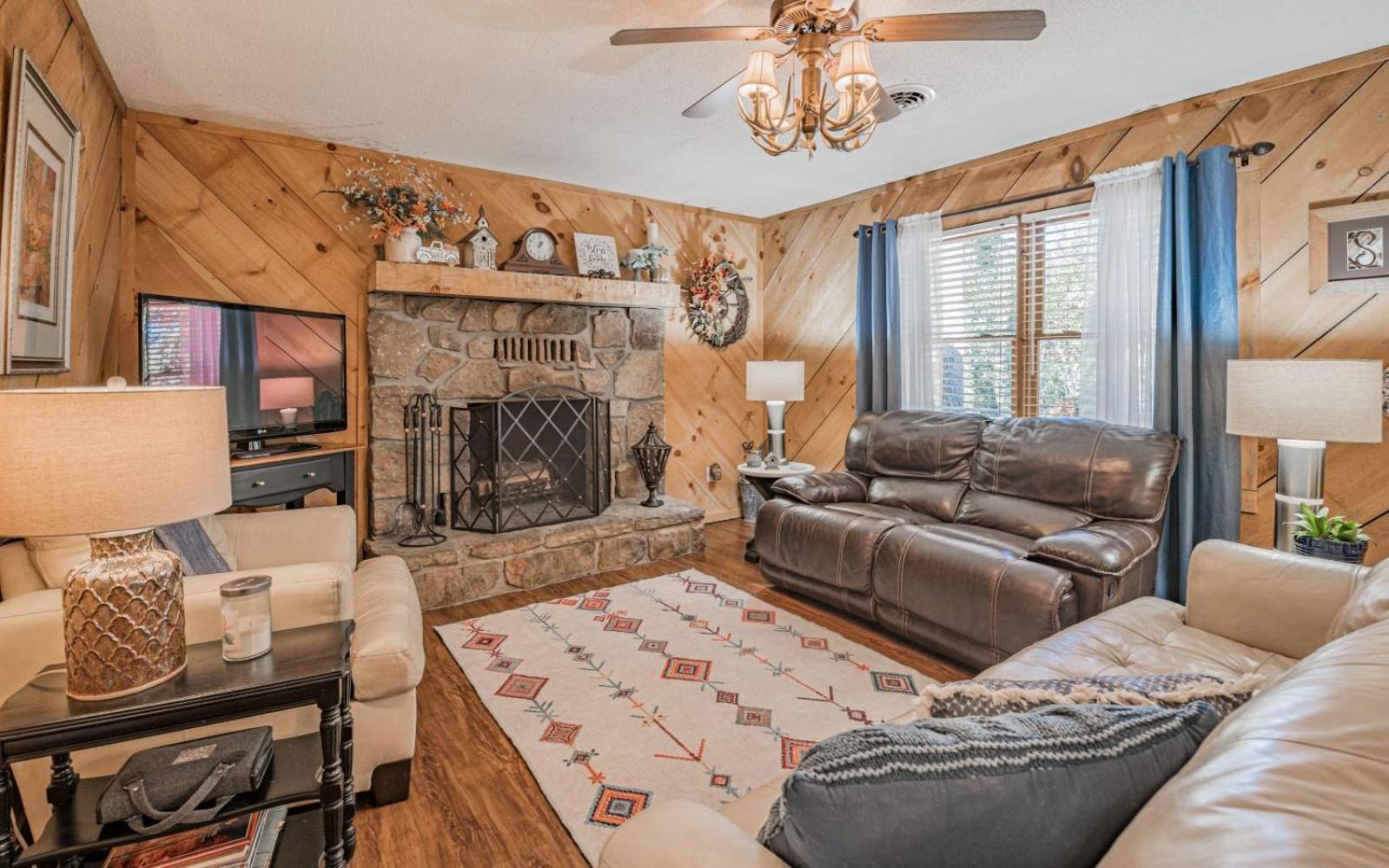 Wooded Bliss Hot Tub Single Level Cabin With No Steps Rocking Chairs And Wooded Views Pigeon Forge Exteriér fotografie